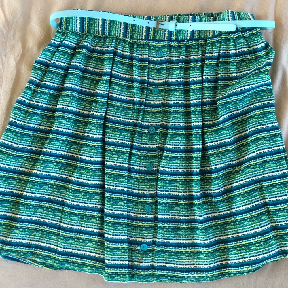 Green Skirt with Removable Belt - Picture 2 of 3